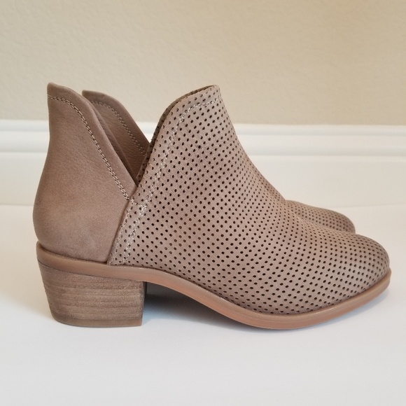 Steve Madden Shoes - Steve Madden Kolina Ankle Booties Tan perforated